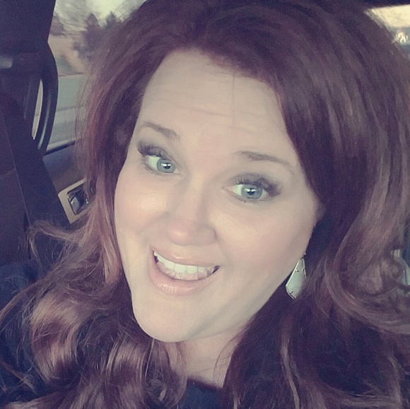 Meet your Posher, Janna - Picture 1 of 1